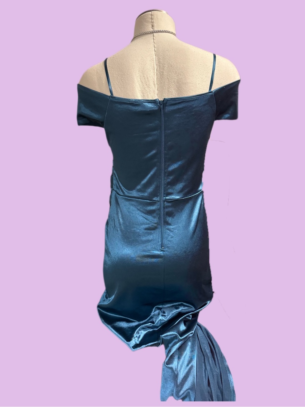 Elegant Teal Satin Off-Shoulder Evening Dress - Picture 2 of 2